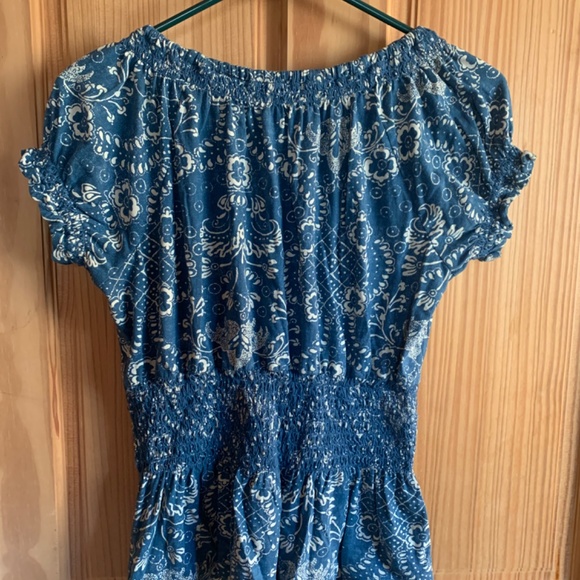 Short sleeve top with elastic waist - Picture 3 of 3